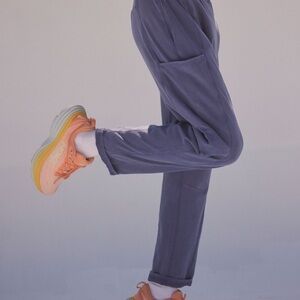 Free people Hot shot pants Size M New never worn no tags color blue indigo